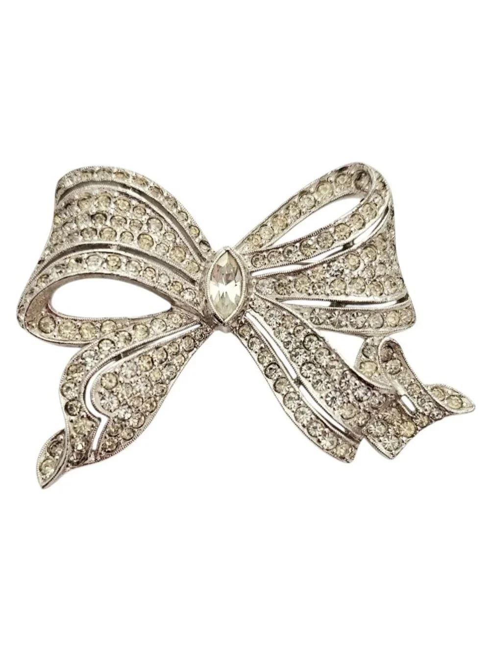 Unbranded silver tone